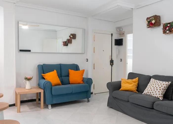 Riverside Apartment In Triana